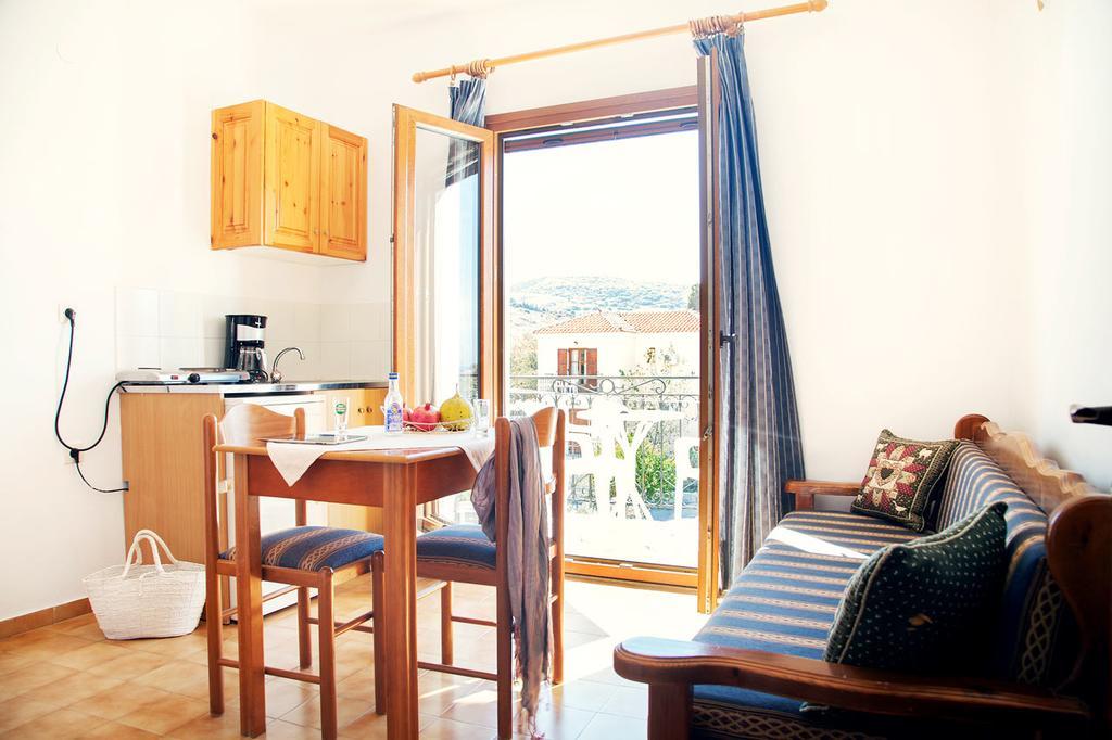 Marianthi Paradise Mithymna Room photo